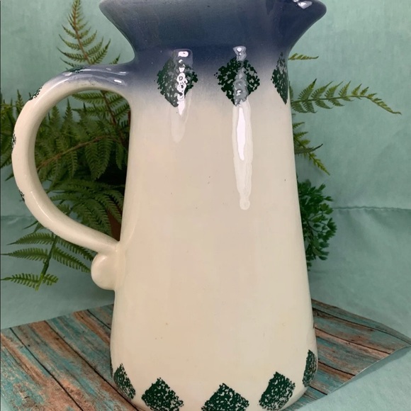 ⭐️Flat Earth Pottery Santa Pitcher Sponge Red Bkue Green 1994 - Picture 6 of 10